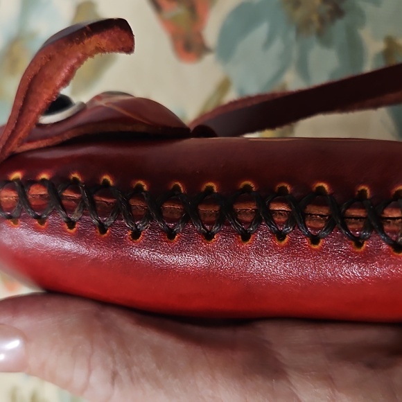 Red Dog-Shaped Coin Pouch And Little Handbag Pouch Cute As Purse Charms - Picture 4 of 11